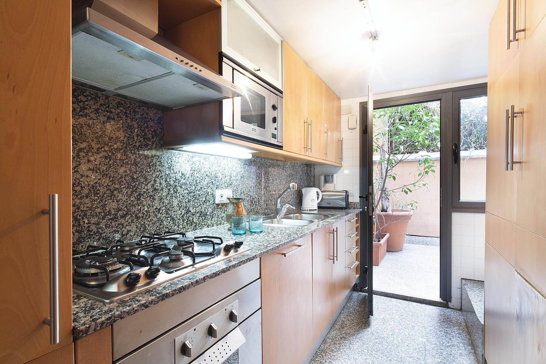 My Space Barcelona Guell Terrace Center Екстер'єр фото