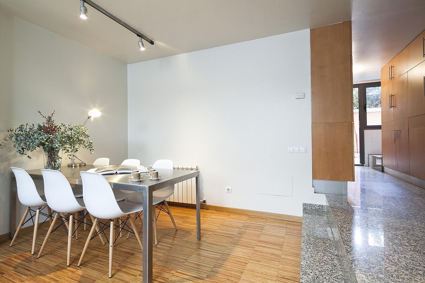 My Space Barcelona Guell Terrace Center Екстер'єр фото
